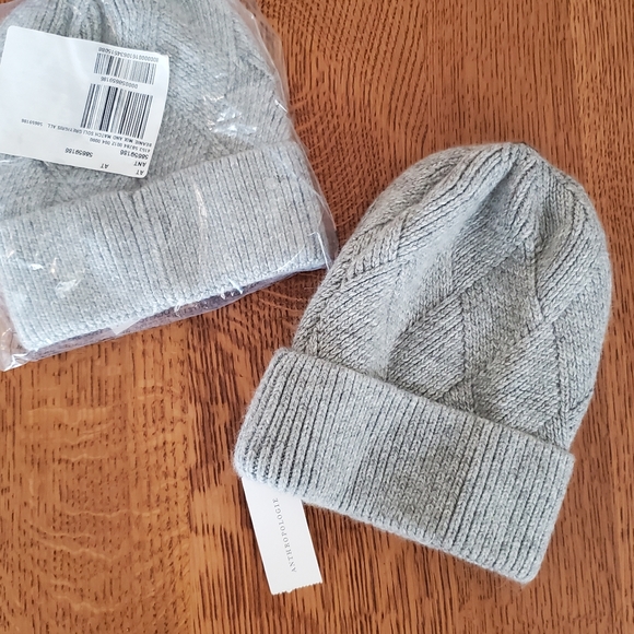 Anthropologie Pick-a-pom Beanie Base - grey - Picture 5 of 9